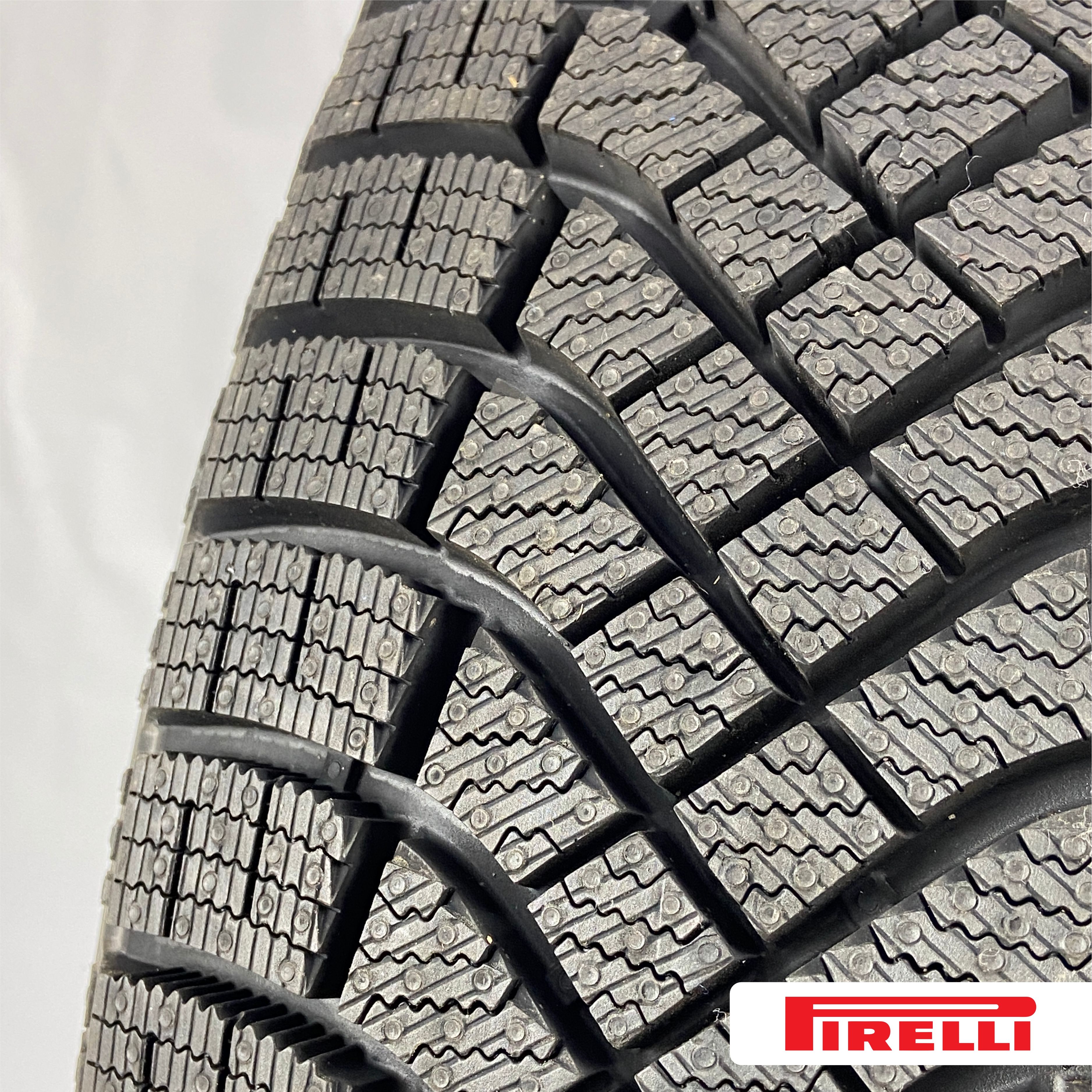 Автошина 185/60 R15 Pirelli Ice Zero Friction XL 88 T н/шип